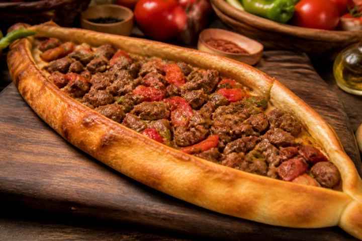 Kuşbaşılı Pide